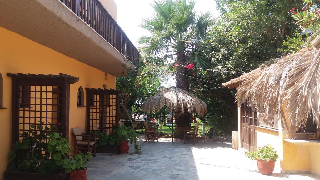 קאונופטרה Dionisis Apartments מראה חיצוני תמונה
